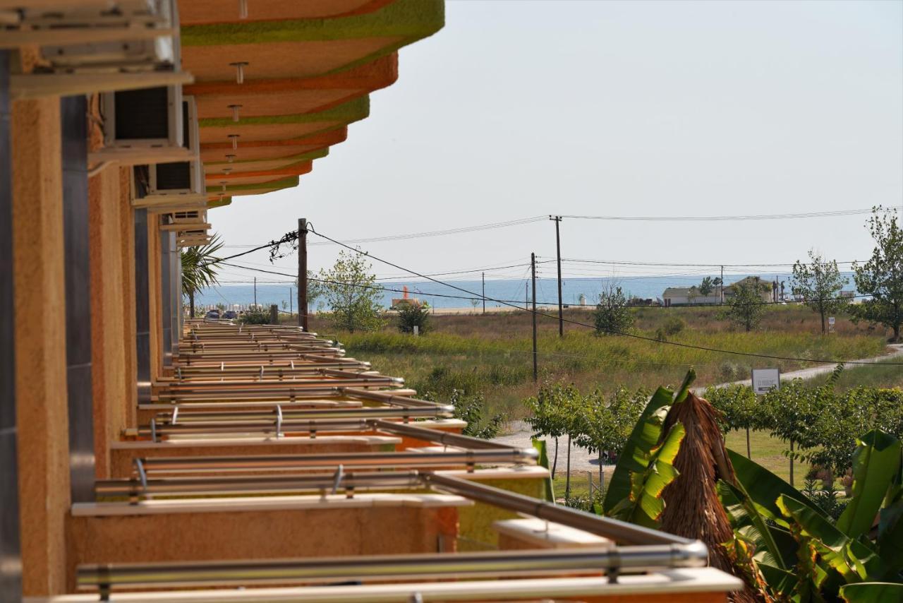Lilalo Ηotel Paralía Exterior foto